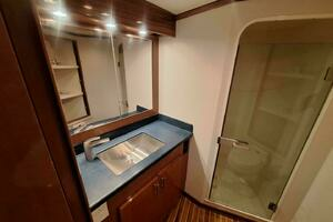 2000 Viking 55 Convertible thumbnail 60