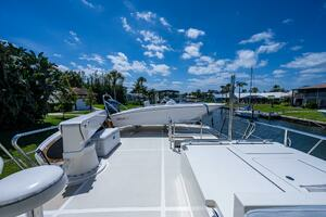 2013 Marlow Explorer Enclosed Bridge (CB) thumbnail 12