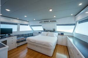 2013 Marlow Explorer Enclosed Bridge (CB) thumbnail 51