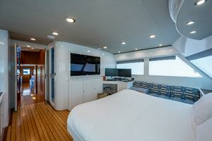 2013 Marlow Explorer Enclosed Bridge (CB) thumbnail 53