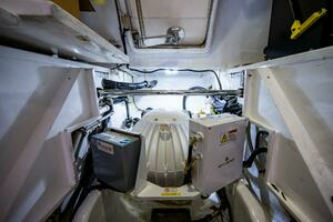 2013 Marlow Explorer Enclosed Bridge (CB) thumbnail 24