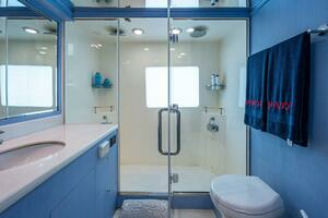 2013 Marlow Explorer Enclosed Bridge (CB) thumbnail 55