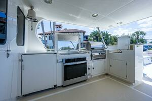 2013 Marlow Explorer Enclosed Bridge (CB) thumbnail 13