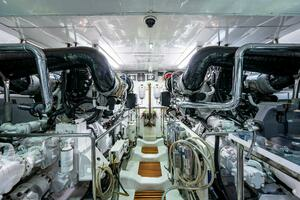 2013 Marlow Explorer Enclosed Bridge (CB) thumbnail 25
