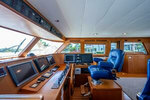 2013 Marlow Explorer Enclosed Bridge (CB) thumbnail 31