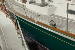 2001 Hinckley Sou'wester 59 CC Sloop thumbnail 20
