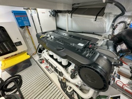 2025 Tiara Yachts EX 60 thumbnail 32
