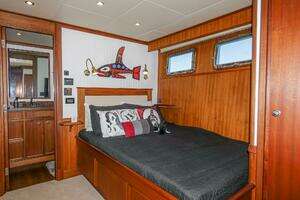 2017 Northern Marine Expedition Motor Yacht thumbnail 54