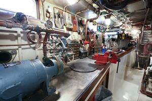 Pioneer 74ft Custom Yacht For Sale