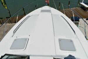 2005 Formula 37 Performance Cruiser thumbnail 23