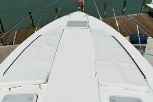 2005 Formula 37 Performance Cruiser thumbnail 24