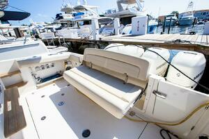 2019 Boston Whaler 380 Realm thumbnail 13