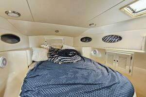 2001 Mediterranean 38 Convertible thumbnail 23