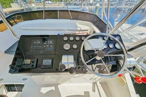 2001 Mediterranean 38 Convertible thumbnail 9