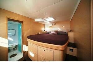 KEY FINDER 2007 Lagoon Lagoon 500 Yacht For Sale in Key West FL