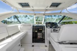 2006 Tiara Yachts 3200 Open thumbnail 11