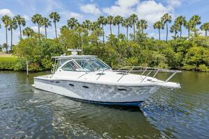 2006 Tiara Yachts 3200 Open thumbnail 2