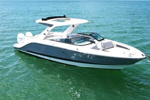 Photo 4303363 for 2020 Sea Ray 210 SLX OB  