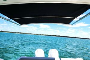 Photo 4303354 for 2020 Sea Ray 210 SLX OB  