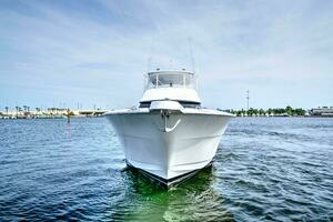 Five Star 1998 Hatteras 60 Convertible Yacht For Sale in Panama City FL