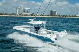  2025 Yellowfin 34 Offshore Yacht For Sale in Dania Beach FL