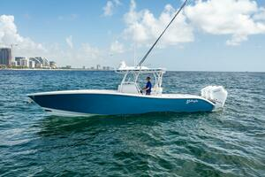  2025 Yellowfin 34 Offshore Yacht For Sale in Dania Beach FL