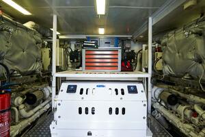 L INSTANT IV 108ft Costruzioni Navali Tigullio Castagnola Yacht For Sale