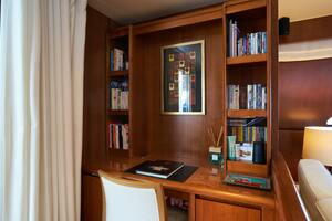 L INSTANT IV 108ft Costruzioni Navali Tigullio Castagnola Yacht For Sale