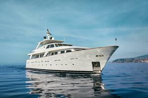 L INSTANT IV 108ft Costruzioni Navali Tigullio Castagnola Yacht For Sale