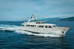 L INSTANT IV 108ft Costruzioni Navali Tigullio Castagnola Yacht For Sale