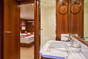 L INSTANT IV 108ft Costruzioni Navali Tigullio Castagnola Yacht For Sale