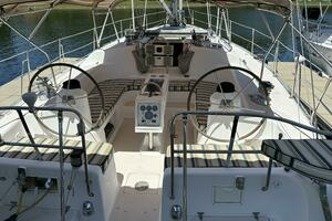 1997 Catalina 400 thumbnail 29