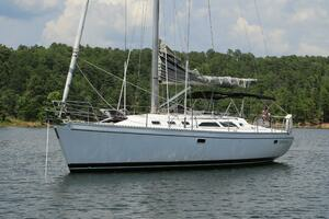 1997 Catalina 400 thumbnail 39