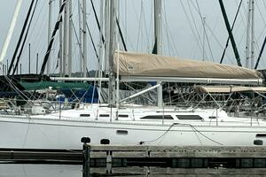 1997 Catalina 400 thumbnail 38