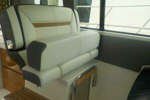 Forty Two 2021 Tiara Yachts LE Yacht For Sale in Palm Beach FL