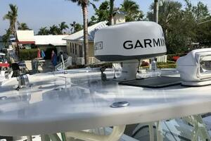 2016 Sailfish 290 CC