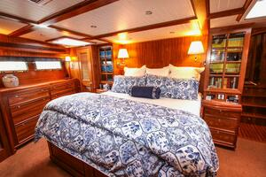 2011 Nordhavn thumbnail 29