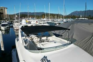 2000 Bayliner 5288 thumbnail 10