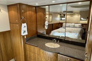 2000 Bayliner 5288 thumbnail 32