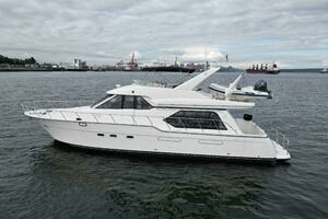 2000 Bayliner 5288 thumbnail 1
