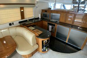 56 Carver Voyager   2006 56ft Carver Yacht For Sale