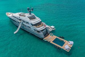 165' Feadship 2000 (REVERIE) Aerial