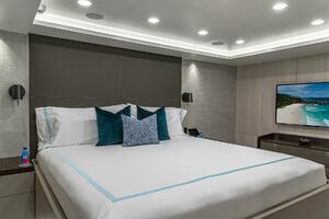 165' Feadship 2000 (REVERIE) Guest Stateroom