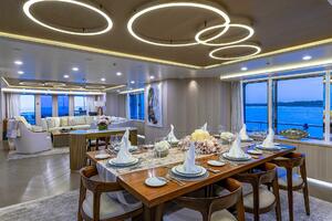 165' Feadship 2000 (REVERIE) Dining