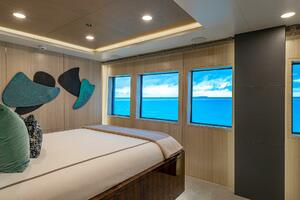 165' Feadship 2000 (REVERIE) VIP Stateroom