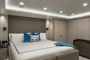 165' Feadship 2000 (REVERIE) Guest Stateroom