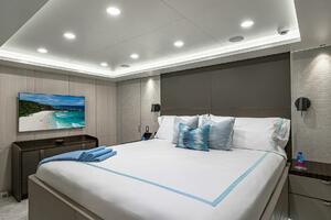 165' Feadship 2000 (REVERIE) Guest Stateroom