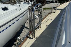 PEAPOD 35ft Pearson Yacht For Sale