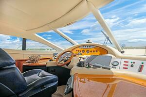 2004 Azimut 62 thumbnail 12