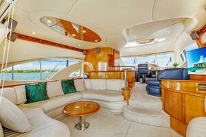 2004 Azimut 62 thumbnail 6